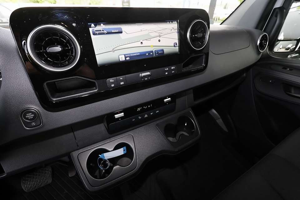 Mercedes-Benz Sprinter - Imagem 10