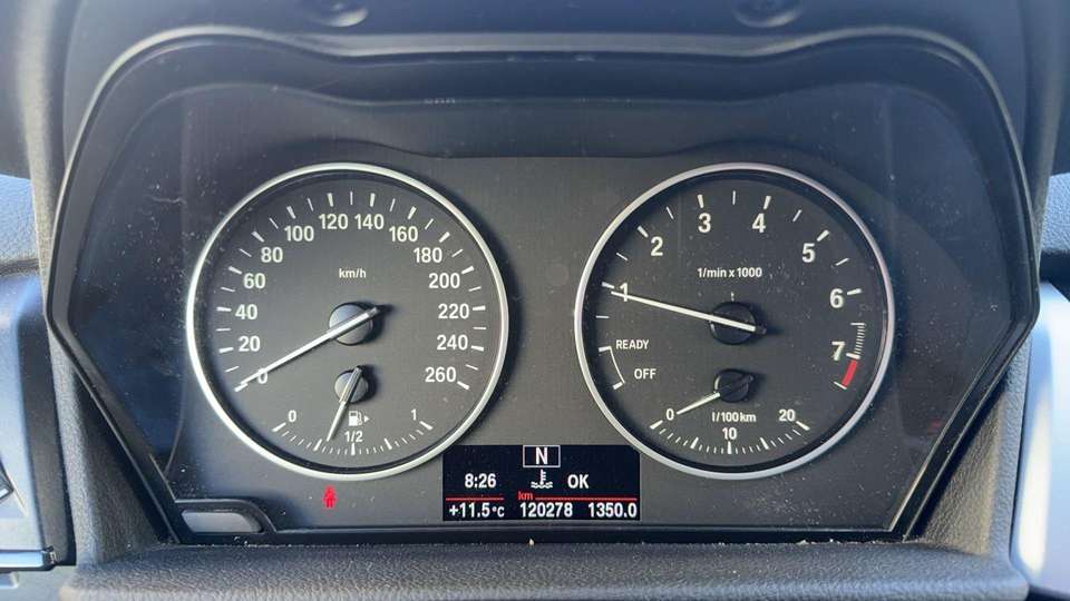BMW 216 - Imagem 9