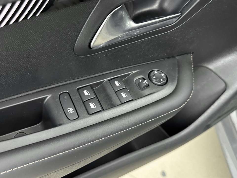 Peugeot 208 - Imagem 15