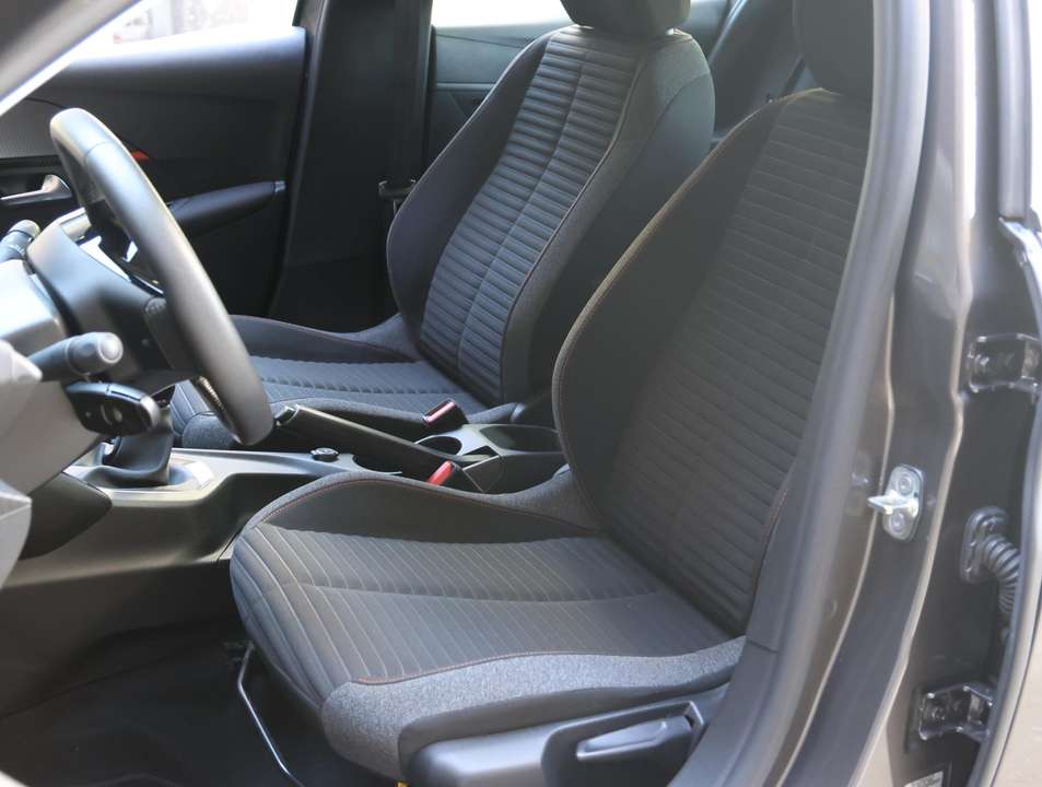 Peugeot 208 - Imagem 13