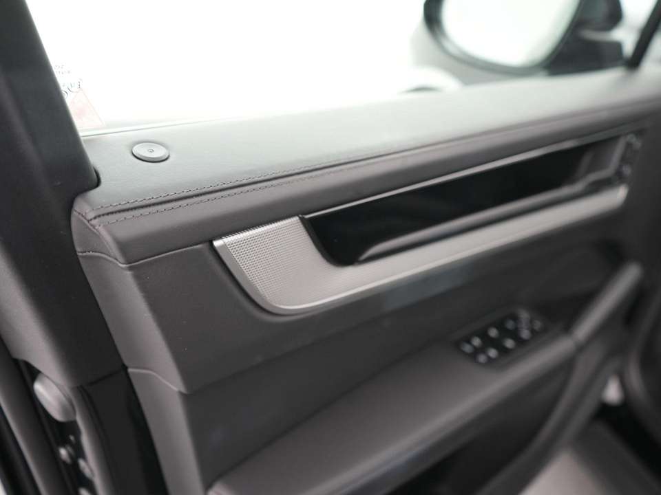 Porsche Cayenne - Imagem 14