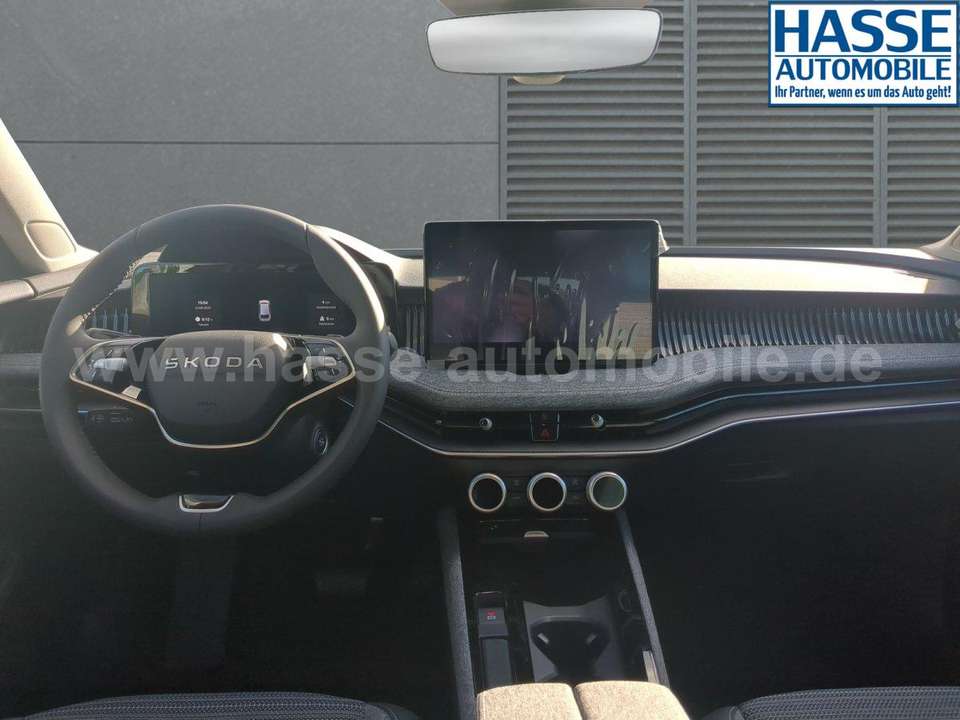 Skoda Superb - Imagem 5