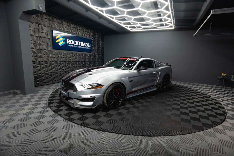 Ford Mustang - Imagem 1