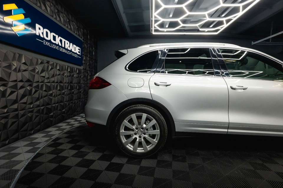 Porsche Cayenne - Imagem 12