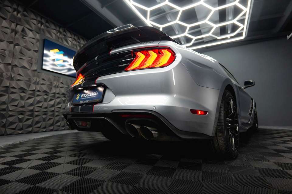 Ford Mustang - Imagem 14