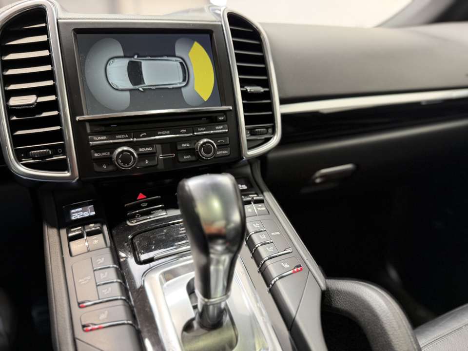 Porsche Cayenne - Imagem 10