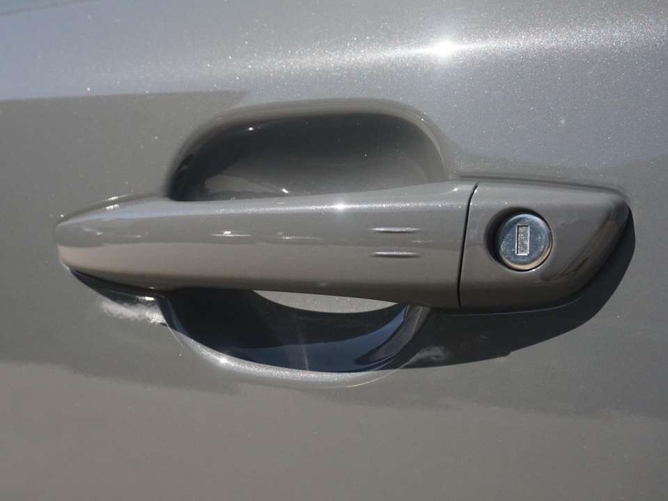 Peugeot e-2008 - Imagem 8