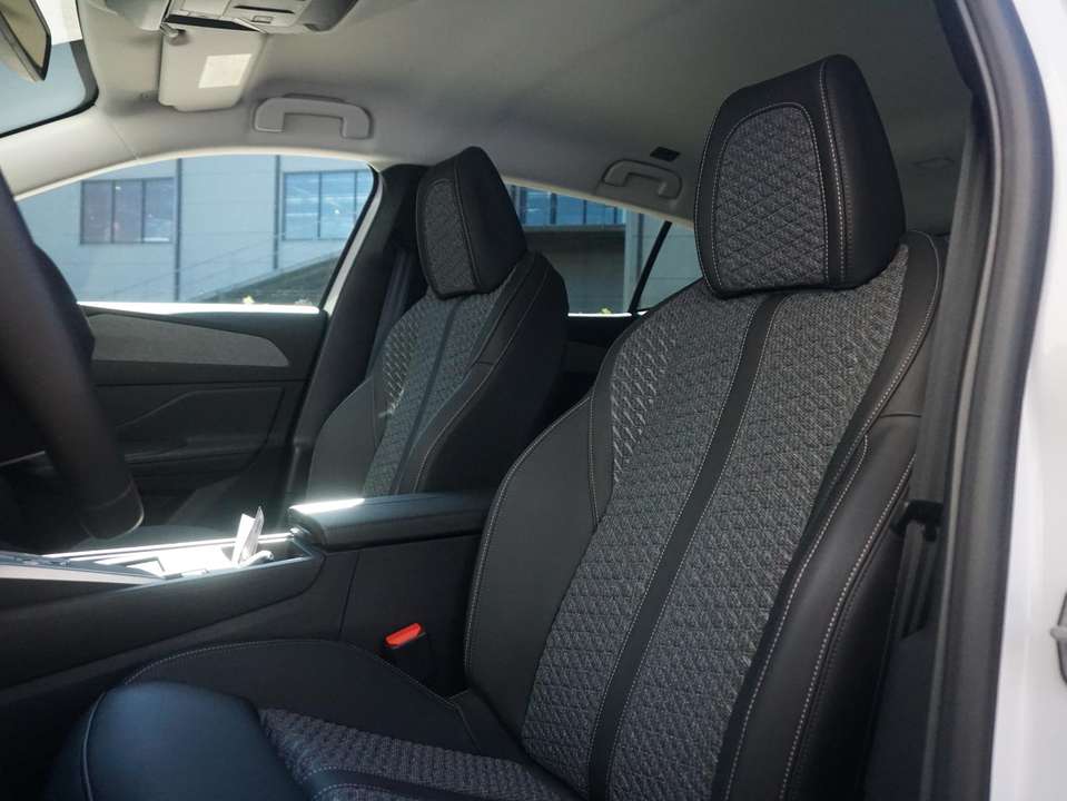 Peugeot 408 - Imagem 9