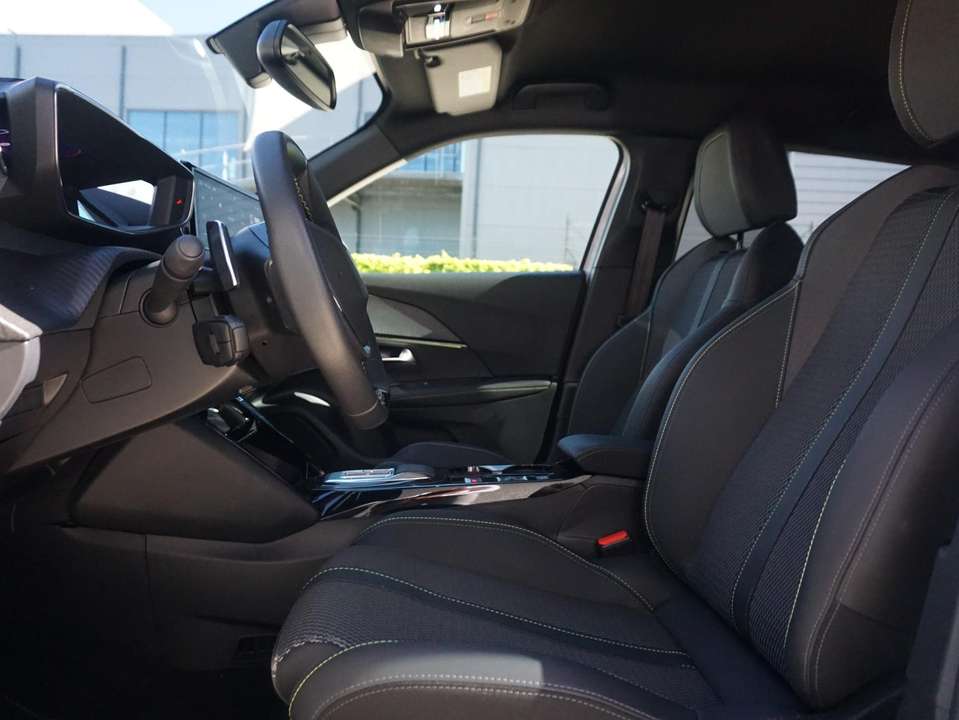 Peugeot 2008 - Imagem 11