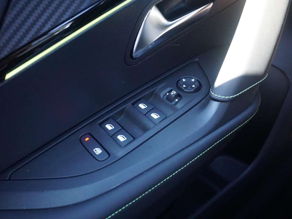 Peugeot 2008 - Imagem 13