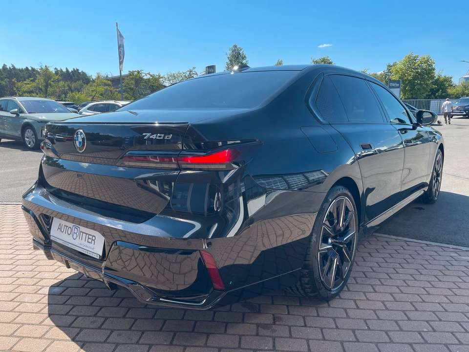 BMW 740 - Imagem 4