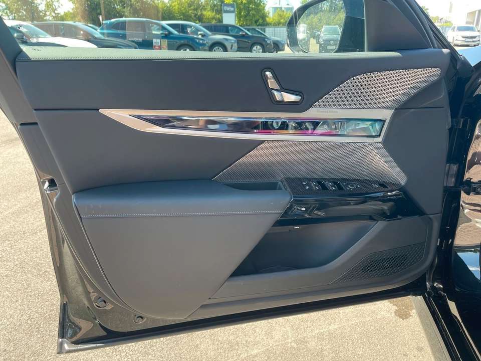BMW 740 - Imagem 11