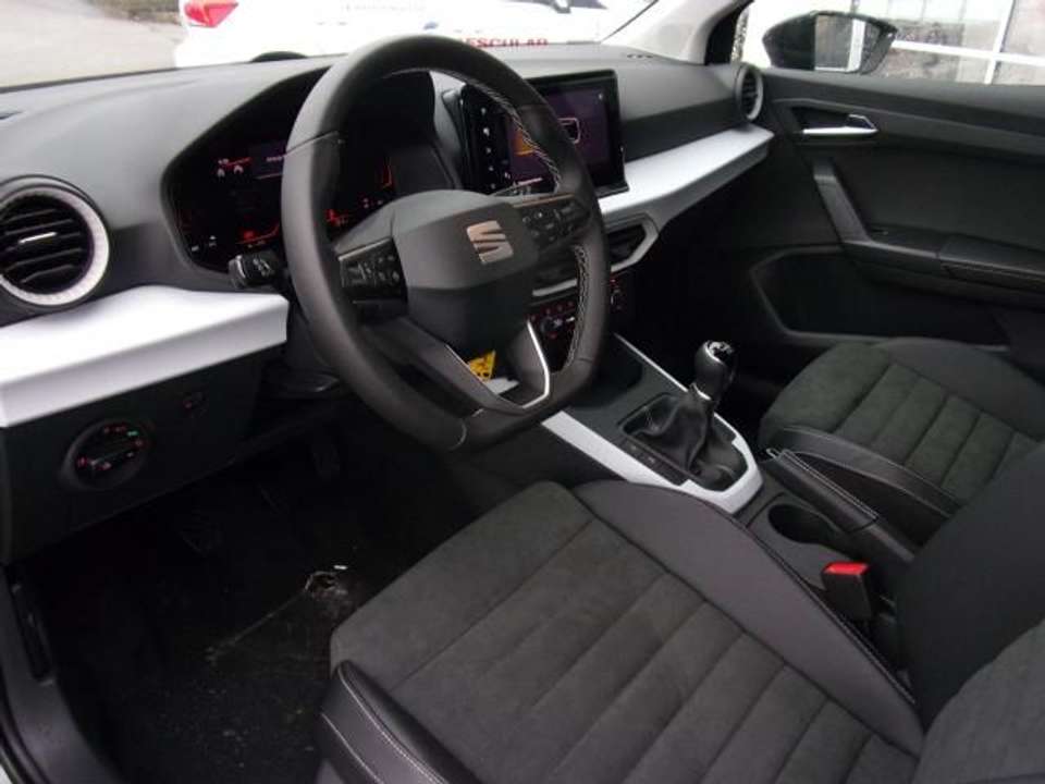 SEAT Arona - Imagem 8