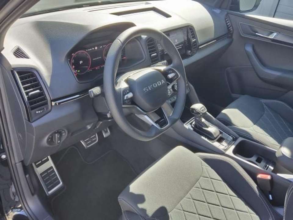 Skoda Karoq - Imagem 8