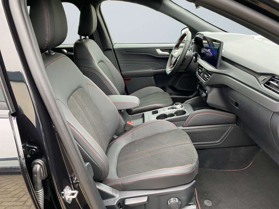 Ford Kuga - Imagem 10