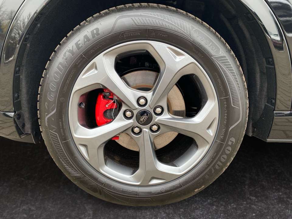 Ford Kuga - Imagem 15