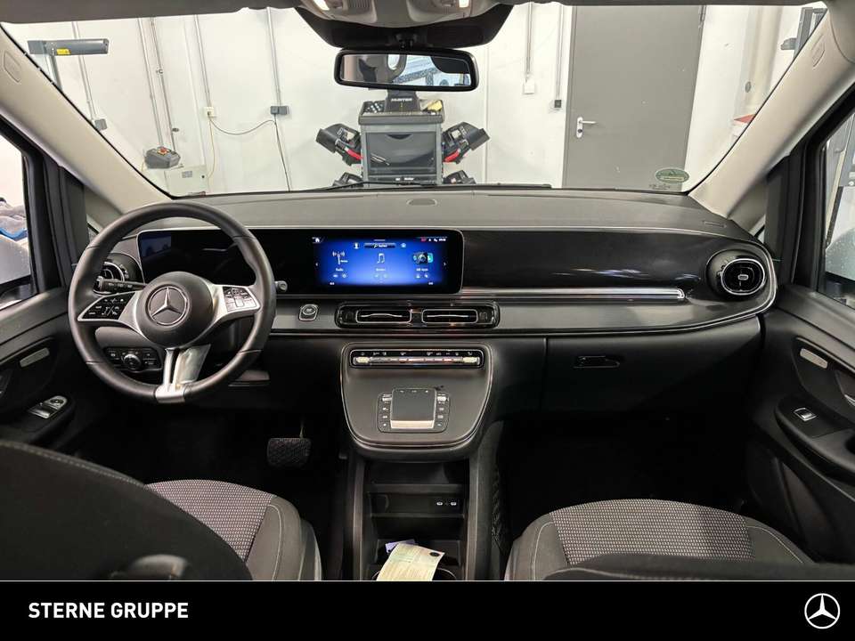 Mercedes-Benz EQV 300 - Imagem 7