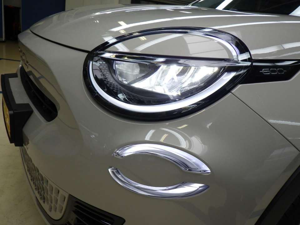 Fiat 600 - Imagem 12