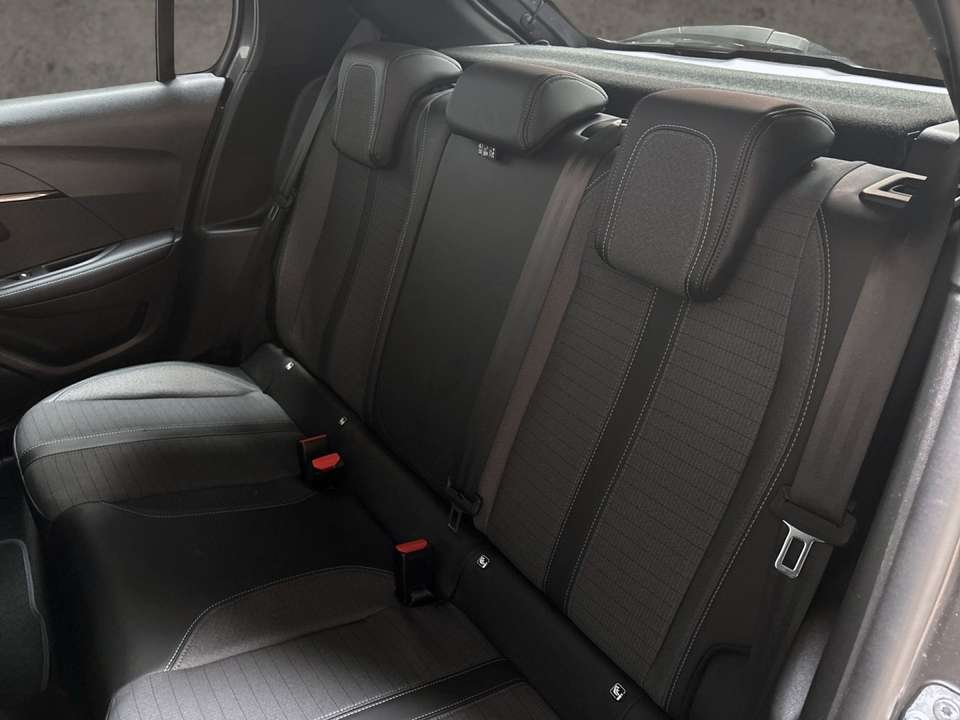 Peugeot 208 - Imagem 12