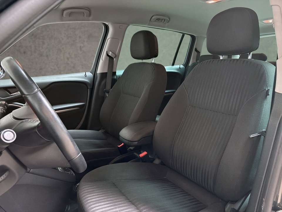 Opel Zafira Tourer - Imagem 10