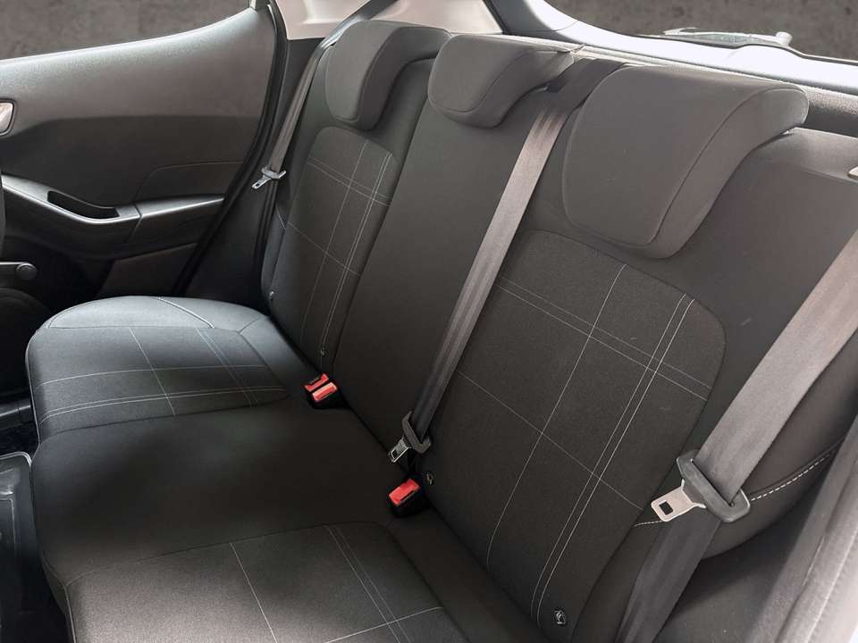Ford Fiesta - Imagem 12