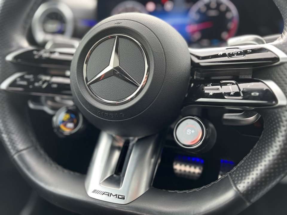 Mercedes-Benz A 35 AMG - Imagem 11