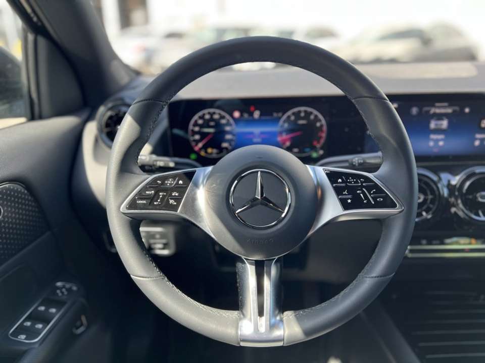 Mercedes-Benz GLA 180 - Imagem 3