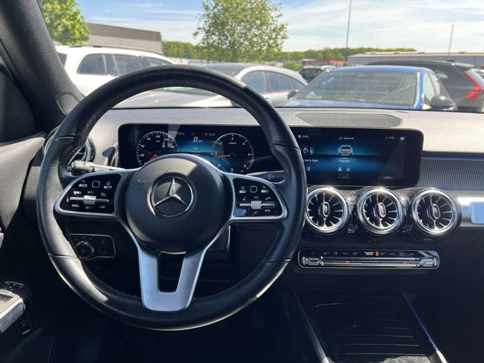 Mercedes-Benz GLB 180 - Imagem 7
