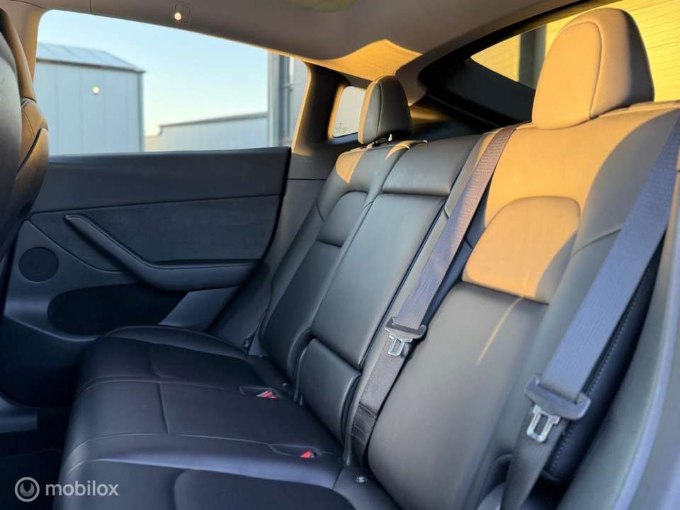 Tesla Model Y - Imagem 19