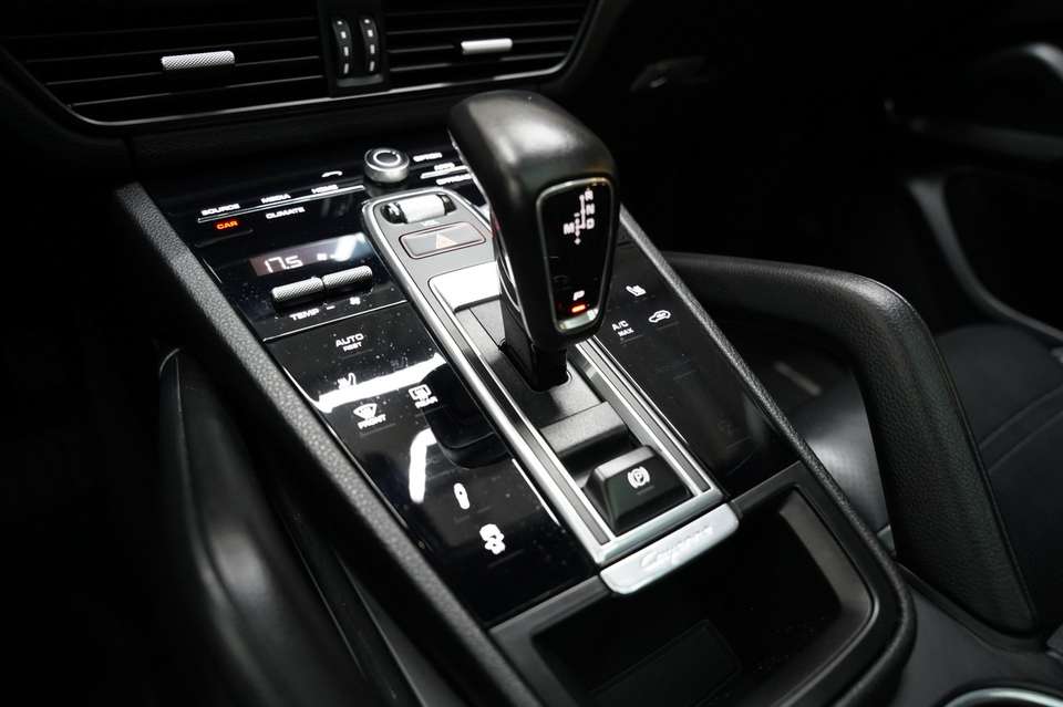 Porsche Cayenne - Imagem 15