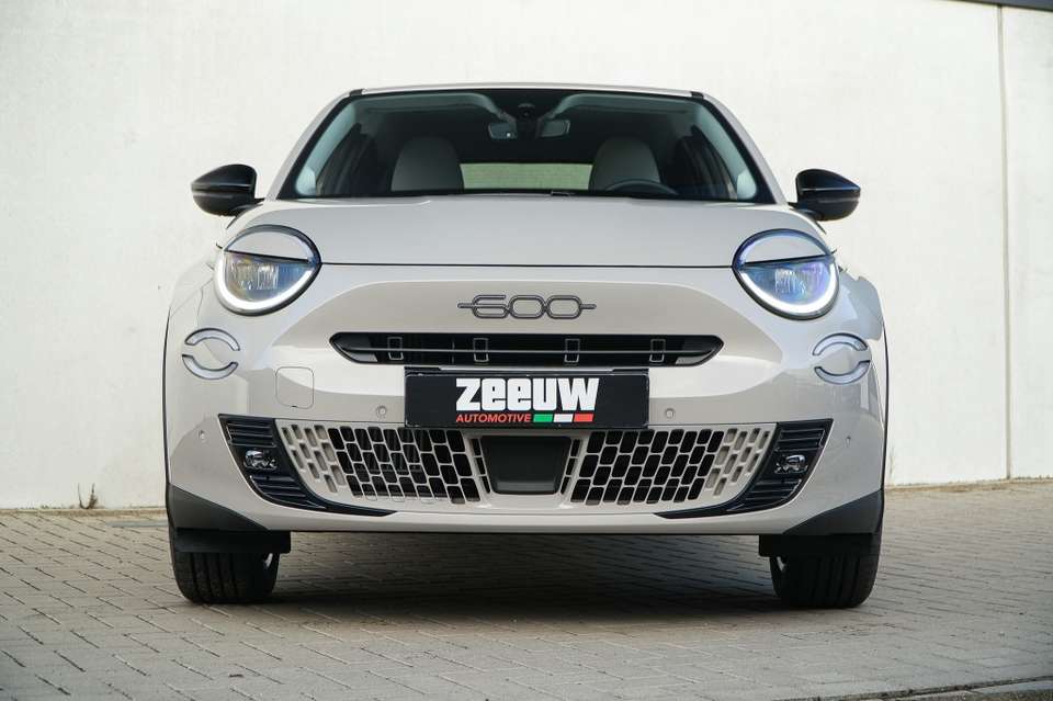 Fiat 600 - Imagem 8