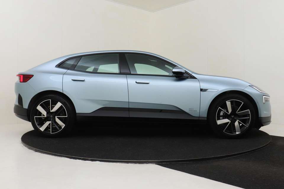 Polestar 4 - Imagem 13