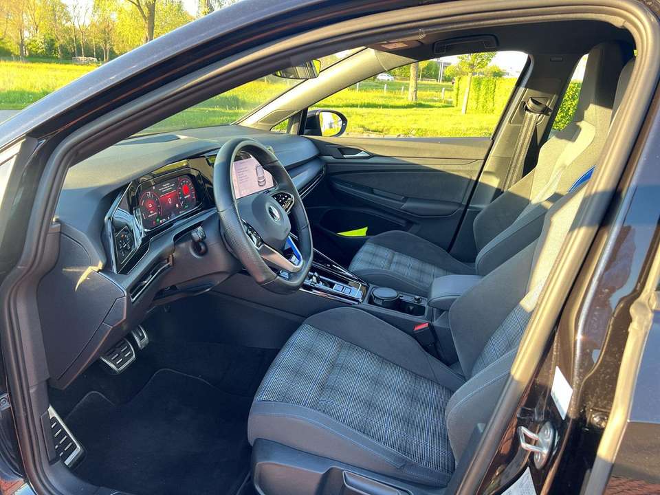 Volkswagen Golf GTE - Imagem 4