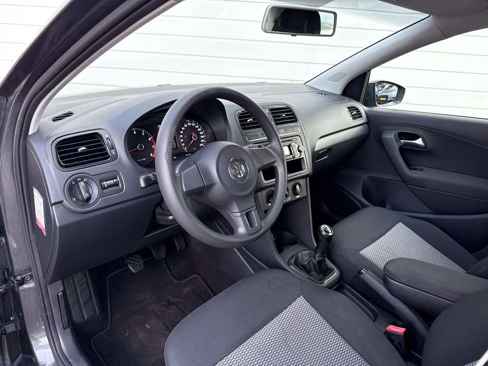 Volkswagen Polo - Imagem 13