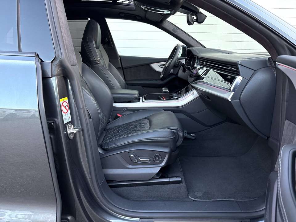 Audi Q8 - Imagem 18
