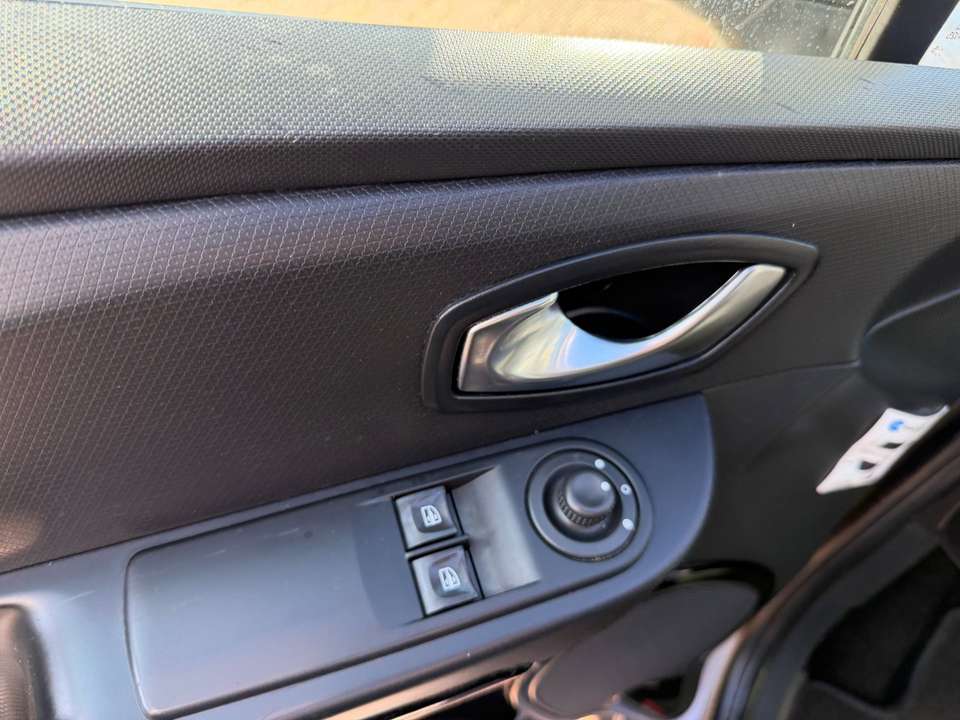 Renault Clio - Imagem 11