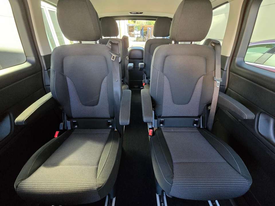 Mercedes-Benz V 300 - Imagem 13