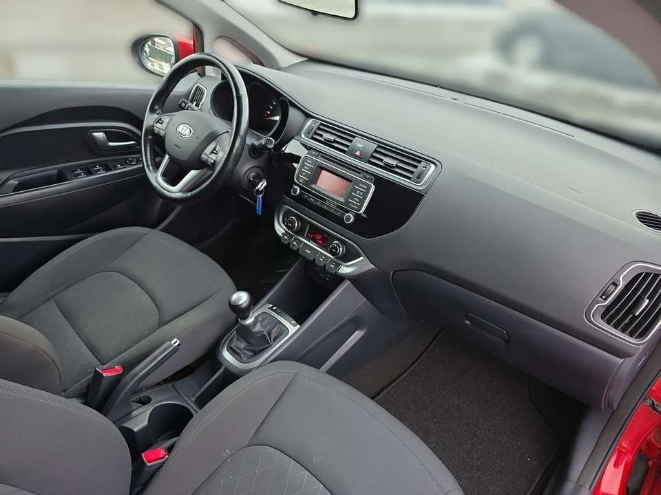 Kia Rio - Imagem 14