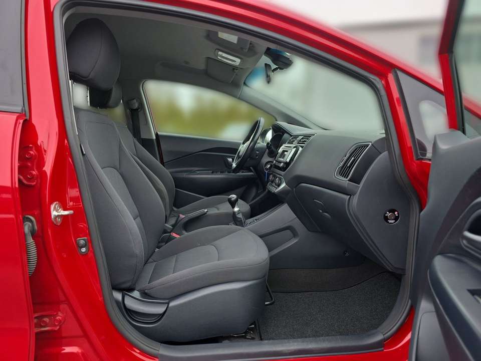 Kia Rio - Imagem 15