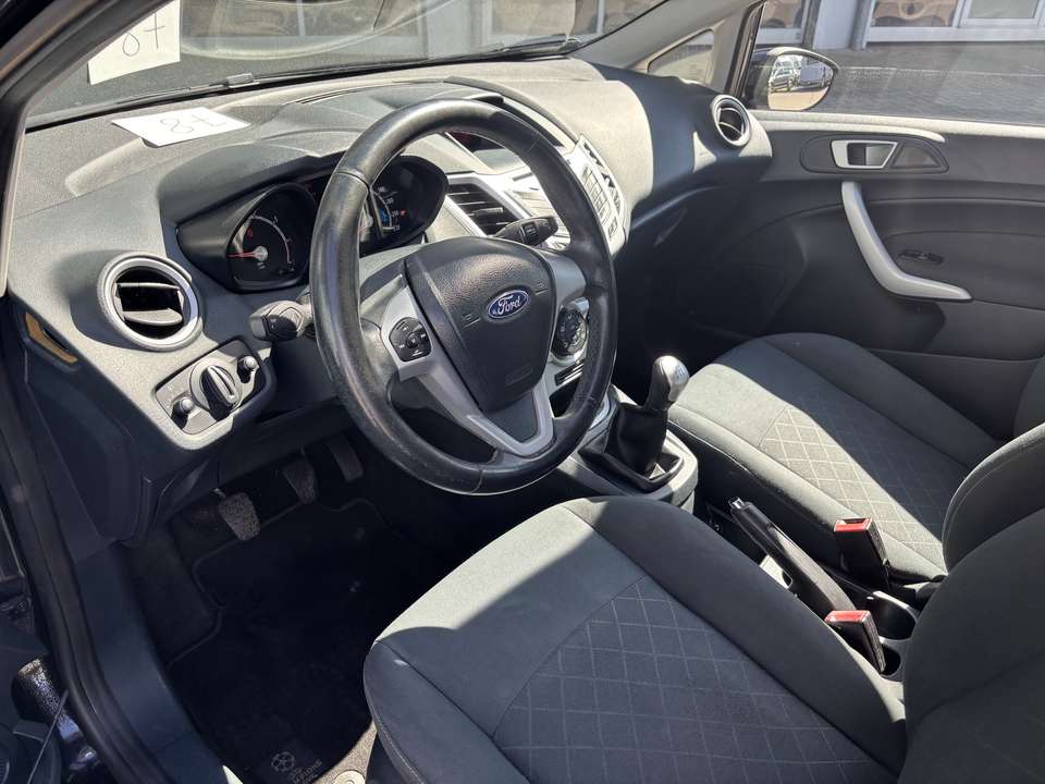 Ford Fiesta - Imagem 7