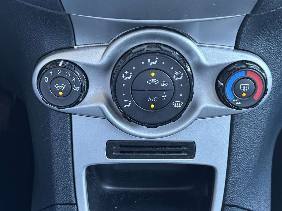 Ford Fiesta - Imagem 13