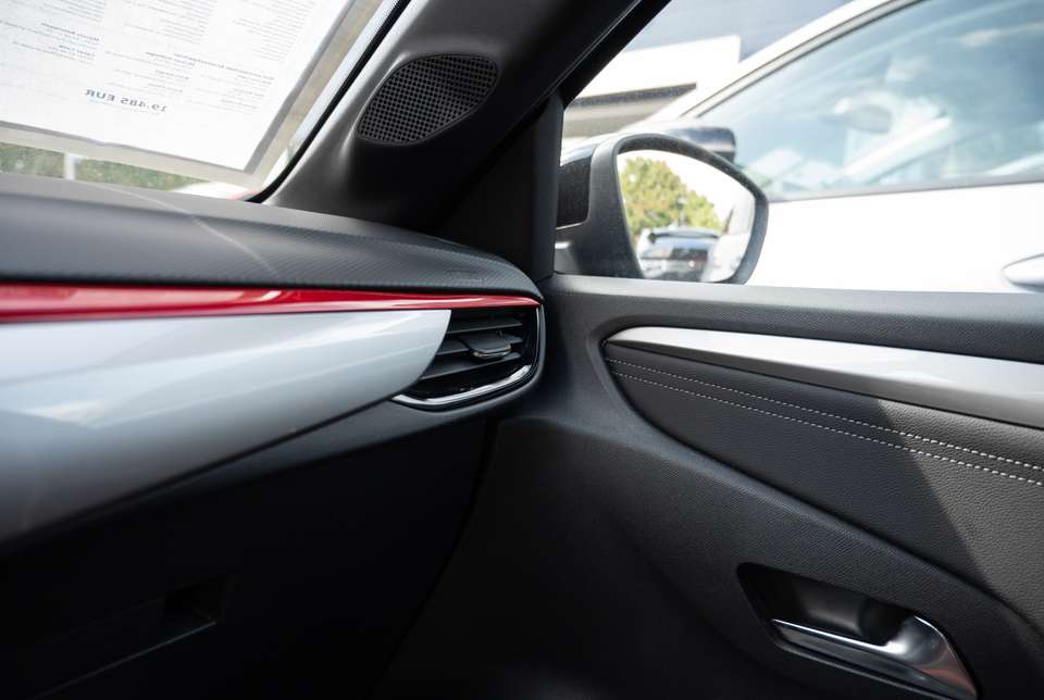Opel Corsa - Imagem 12