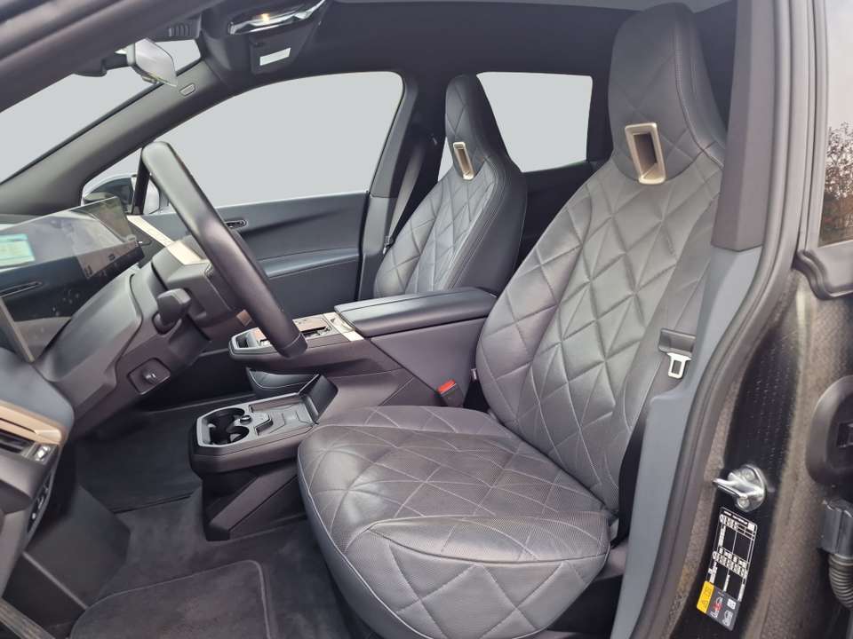 BMW iX - Imagem 12