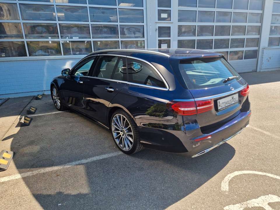 Mercedes-Benz E 300 - Imagem 4