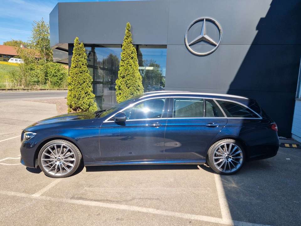 Mercedes-Benz E 300 - Imagem 5