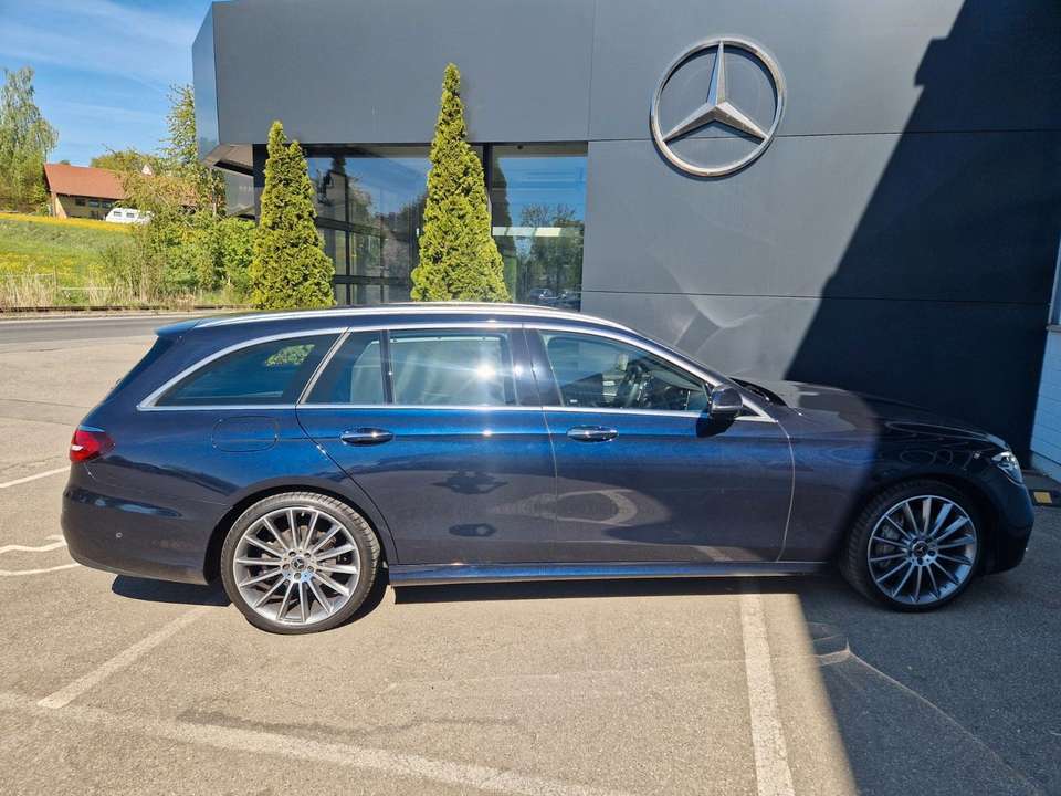 Mercedes-Benz E 300 - Imagem 6