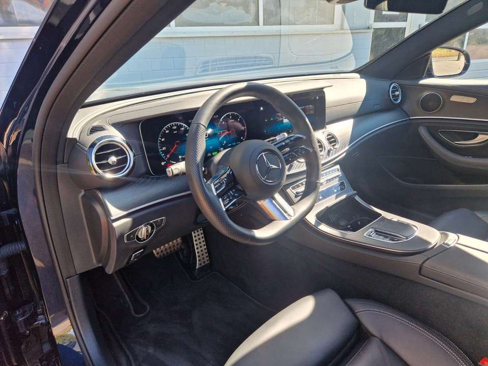 Mercedes-Benz E 300 - Imagem 8
