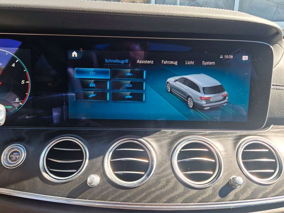 Mercedes-Benz E 300 - Imagem 14