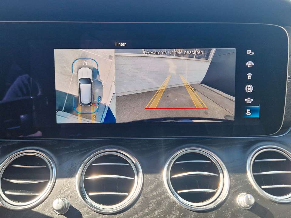 Mercedes-Benz E 300 - Imagem 15