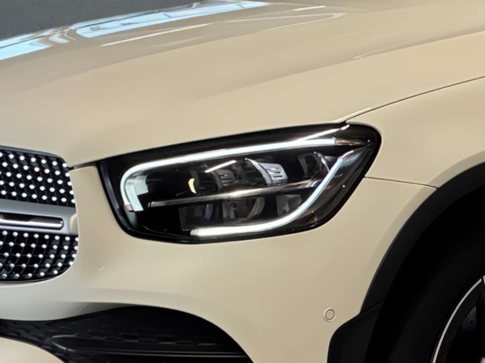 Mercedes-Benz GLC 300 - Imagem 3